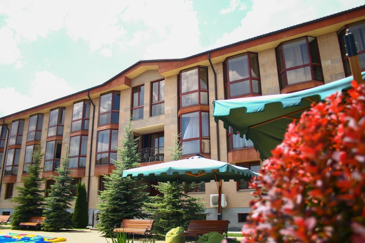 Hotel Russia Tsaghkadzor Exterior photo