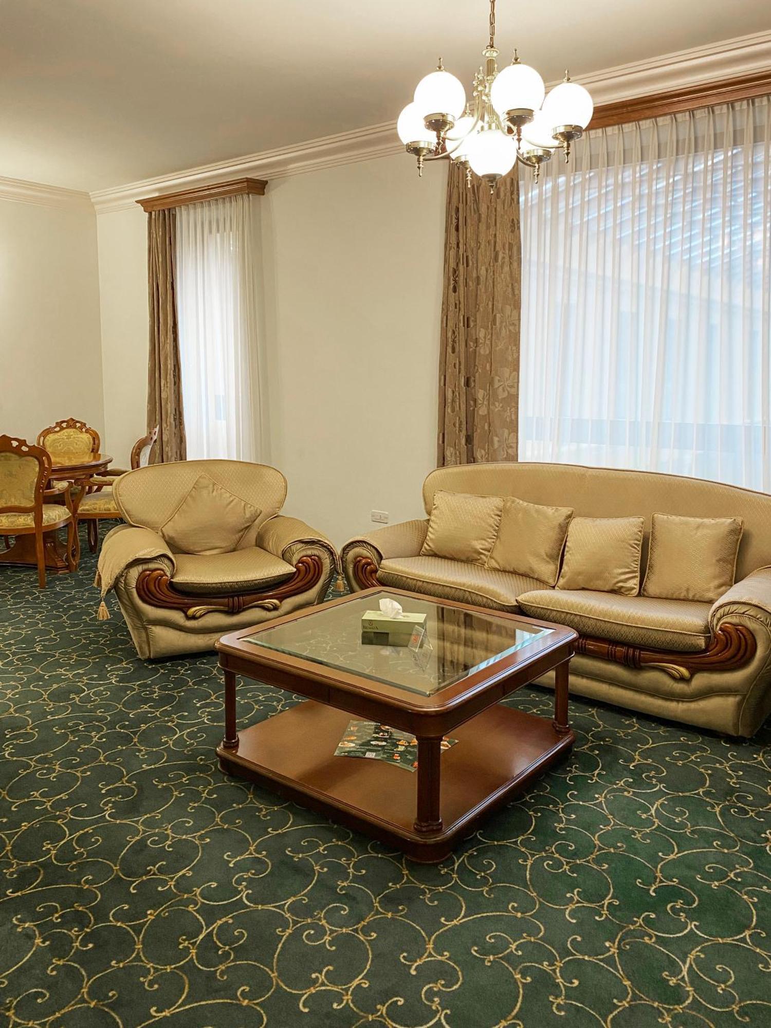 Hotel Russia Tsaghkadzor Exterior photo
